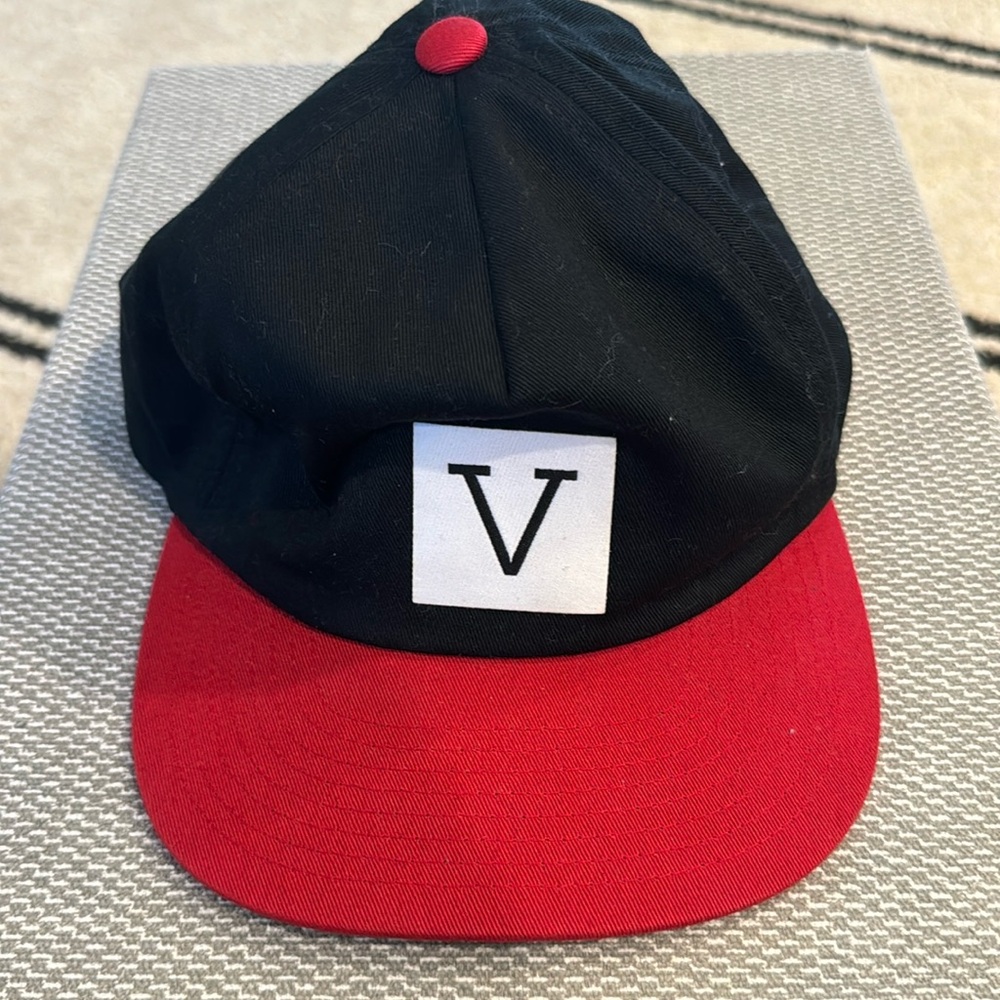 VANS OFF OFF THE WALL HAT